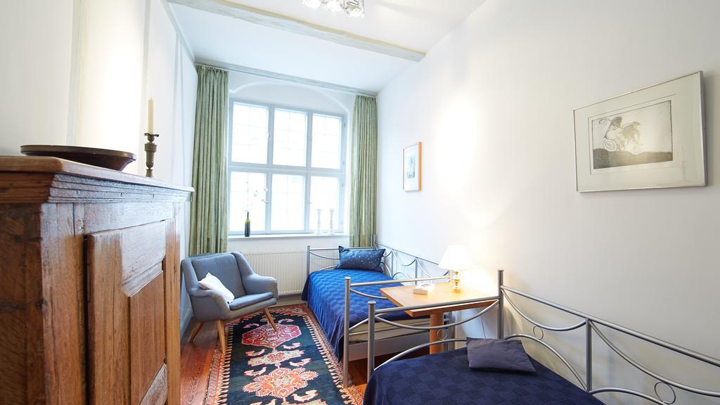 Altstadt Gaestehaus Drewes Wale Luneburg Bagian luar foto